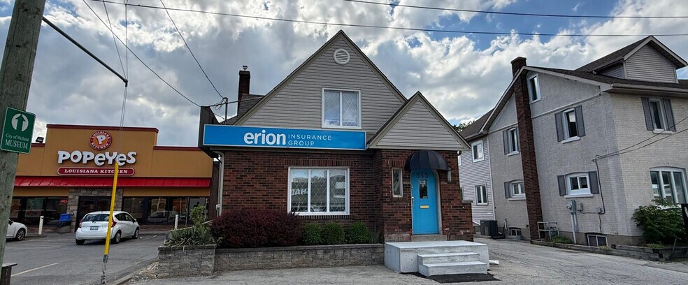 515 Niagara St, Welland, ON à vendre - Photo de l’immeuble – Image 2 sur 3