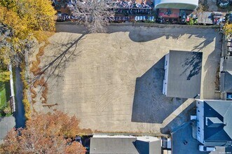 6 Chadwick St, Glen Cove, NY à louer Photo intérieure– Image 2 sur 6