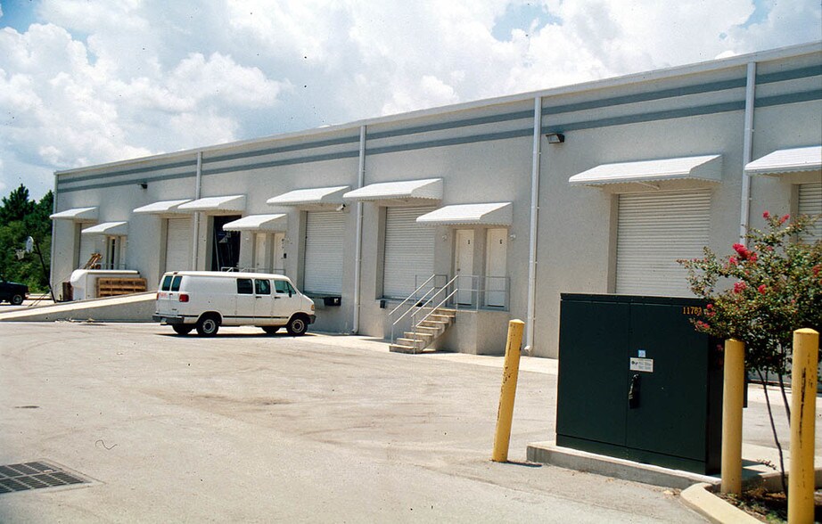 11762 Marco Beach Dr, Jacksonville, FL à louer - Autre – Image 3 sur 23