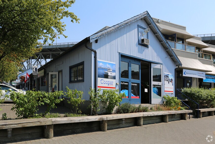 1526 Duranleau St, Vancouver, BC à louer - Photo de l’immeuble – Image 3 sur 22