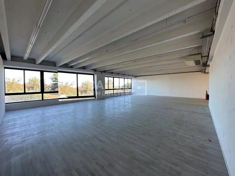 Local commercial dans Villeneuve-Loubet à louer - Photo intérieure – Image 3 sur 9