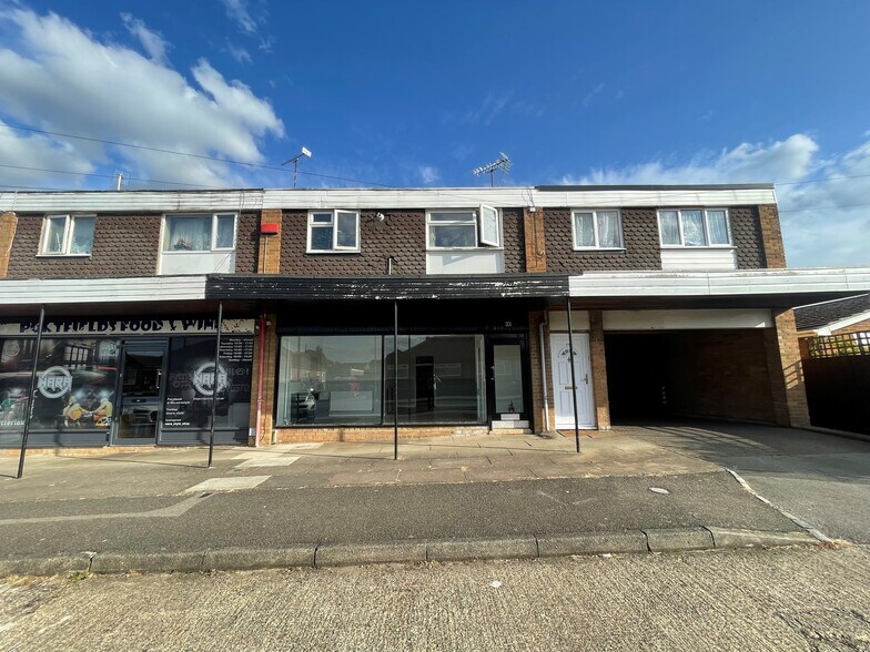 29-33 Portfields Rd, Newport Pagnell à vendre - Photo de l’immeuble – Image 1 sur 10