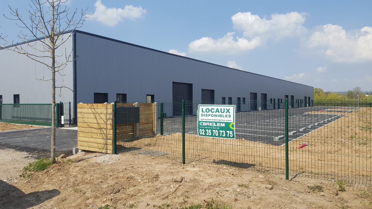 Local d'activités dans Caudebec-lès-Elbeuf à vendre Photo de l’immeuble– Image 1 sur 8