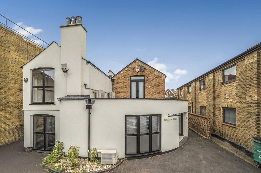 1 Bury Ln, Rickmansworth à vendre - Photo de l’immeuble – Image 1 sur 13