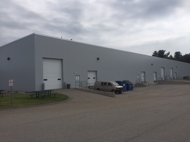 135-141 Barnum Rd, Devens, MA à louer - Photo de l’immeuble – Image 2 sur 4