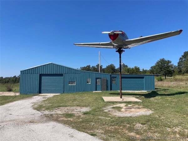 371971 W 51 Hwy, Mannford, OK à vendre - Photo de l’immeuble – Image 2 sur 10