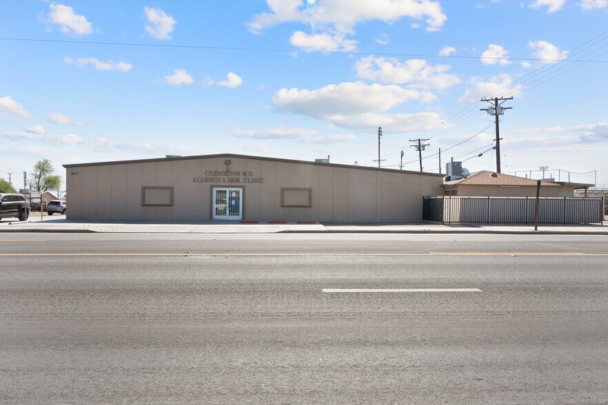 817 S 4th St, El Centro, CA à vendre - Photo de l’immeuble – Image 1 sur 12