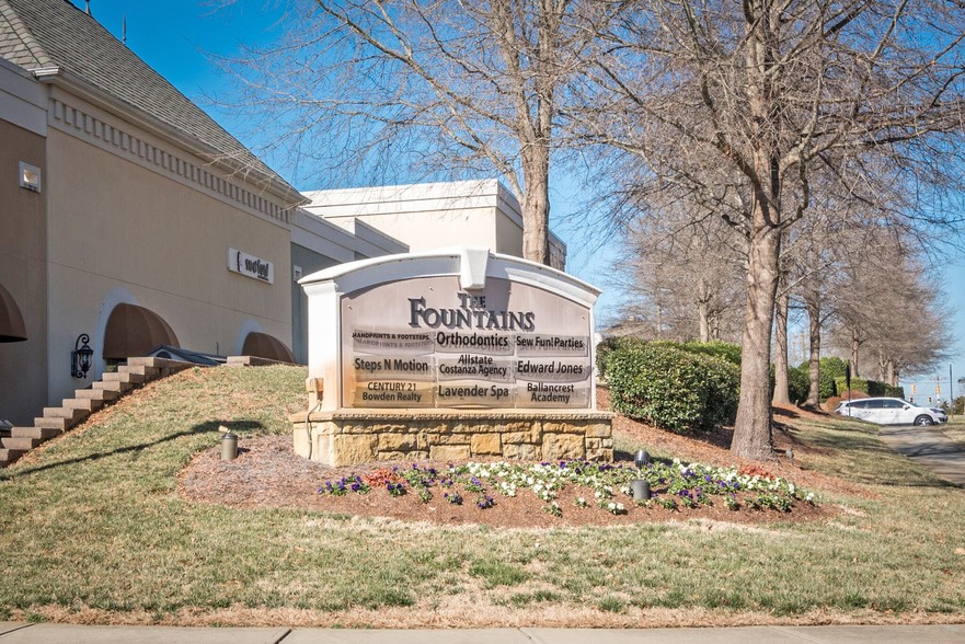 8145 Ardrey Kell Rd, Charlotte, NC à louer - Autre – Image 3 sur 5