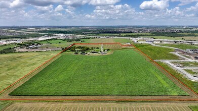 4892 Pfeil Rd, Converse, TX - Vue aérienne  vue de carte - Image1