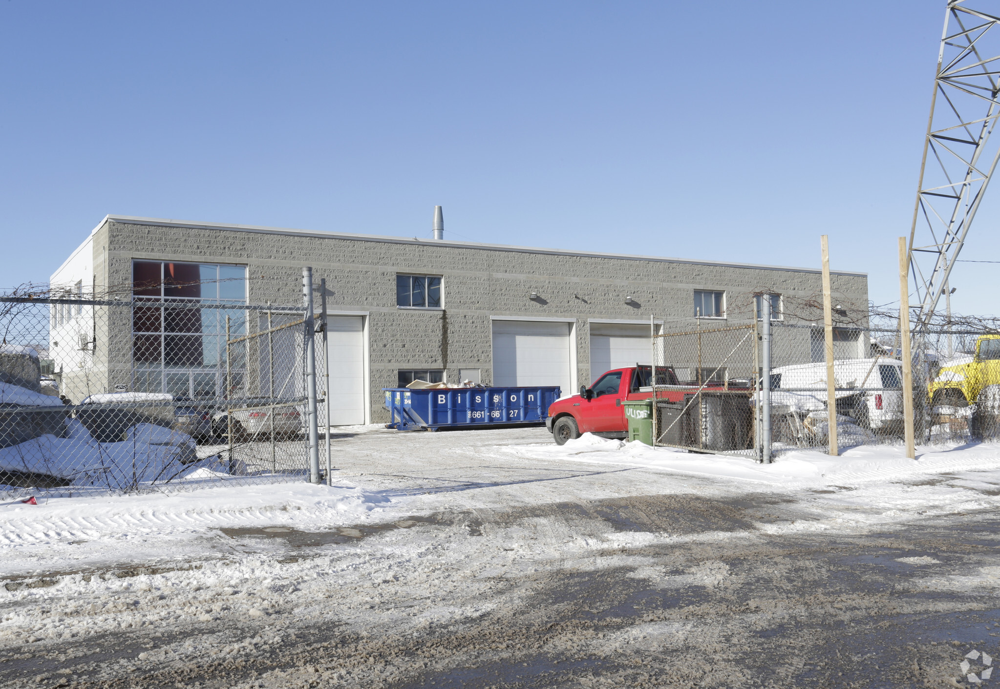 4525-4529 Rue Martineau, Montréal, QC à vendre Photo principale– Image 1 sur 3