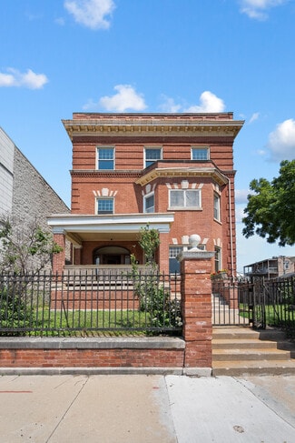 Plus de détails pour 4541 S Forrestville Ave, Chicago, IL - Logement à vendre