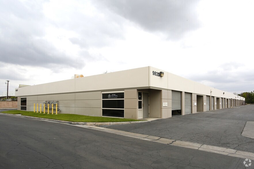 9880 Indiana Ave, Riverside, CA à louer - Photo principale – Image 3 sur 6