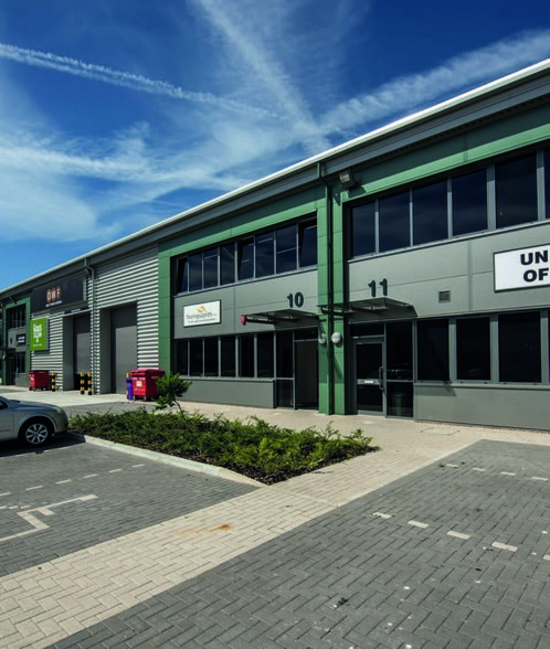 Motherwell Way, Grays à louer - Photo de l’immeuble – Image 1 sur 3