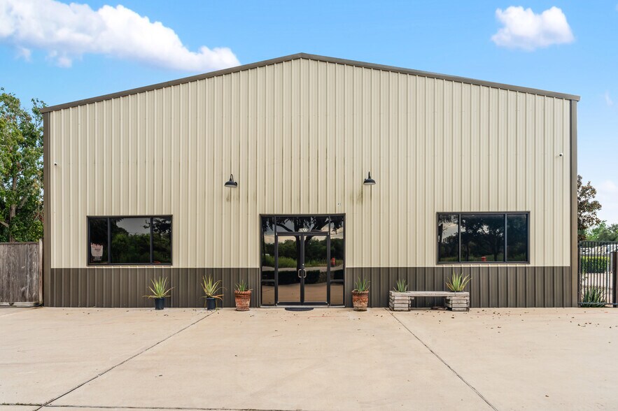 6927 Highway 36 S, Rosenberg, TX à louer - Photo de l’immeuble – Image 3 sur 48