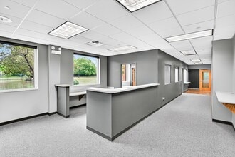 2940 Rollingridge Rd, Naperville, IL à louer Photo intérieure– Image 1 sur 12