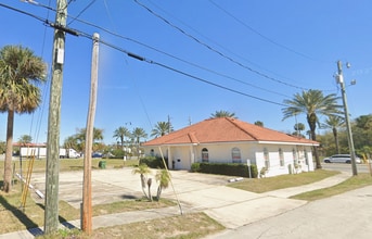 1614 S Ridgewood Ave, Daytona Beach, FL à louer Photo de l’immeuble– Image 1 sur 5