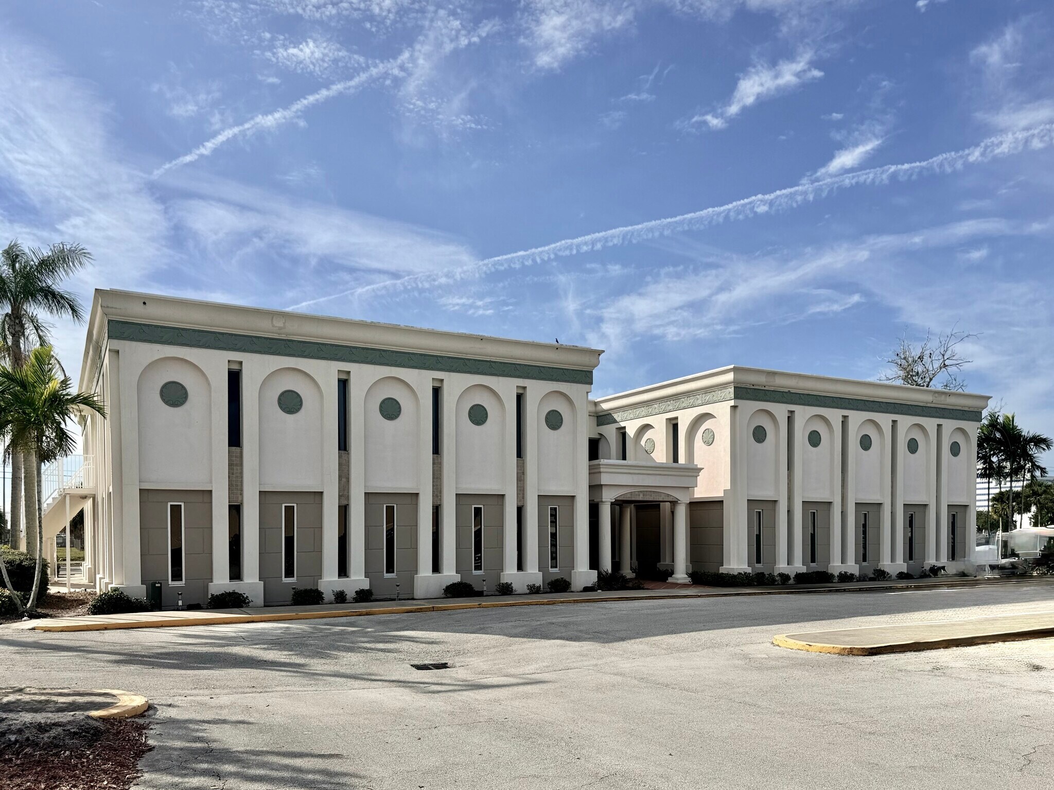 65 E Nasa Blvd, Melbourne, FL à louer Photo principale– Image 1 sur 15