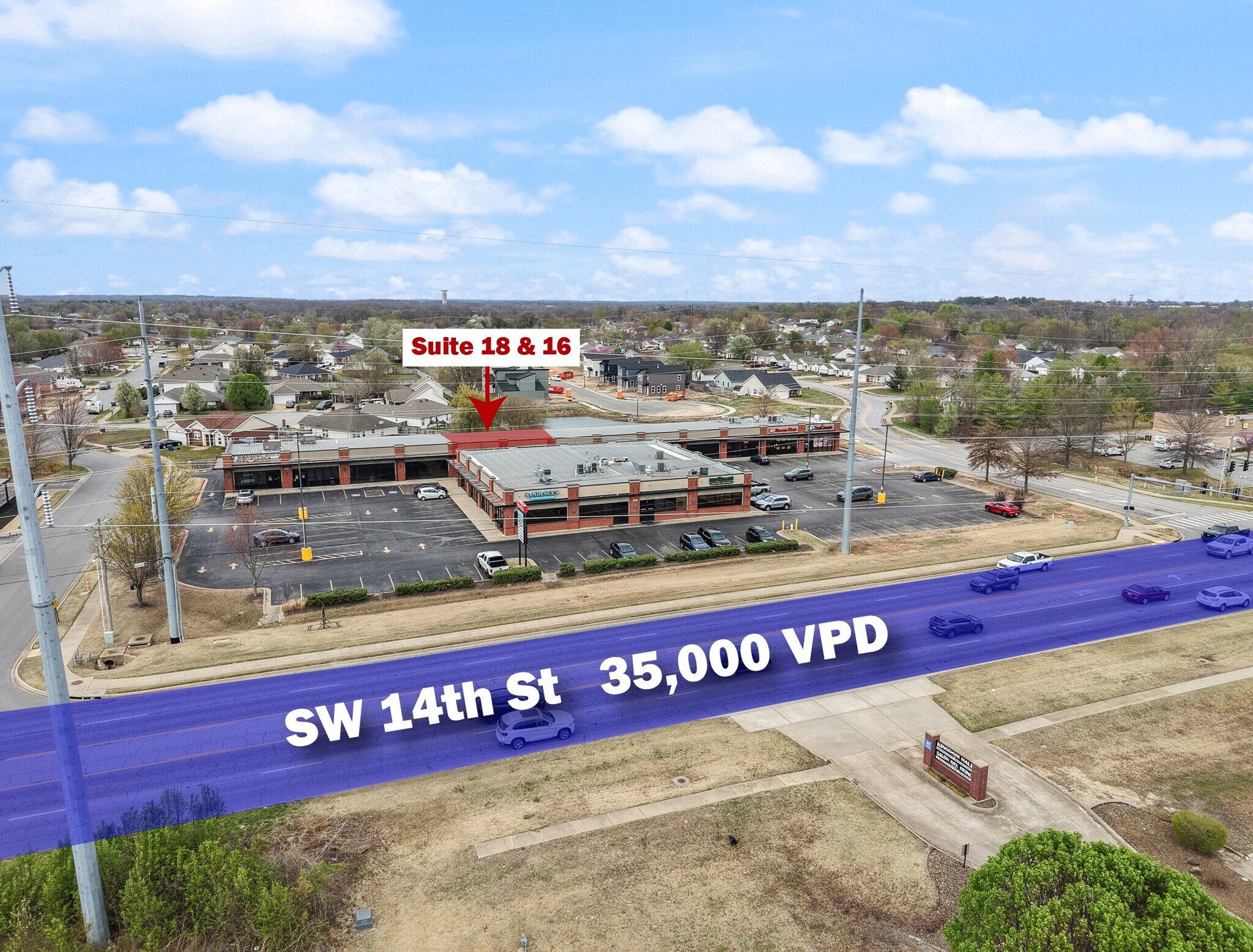 2500-2502 SW 14th St, Bentonville, AR à louer Photo de l’immeuble– Image 1 sur 9