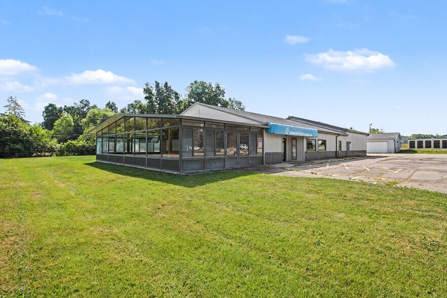 6017 W Pierson Rd, Flushing, MI à vendre - Photo de l’immeuble – Image 2 sur 6