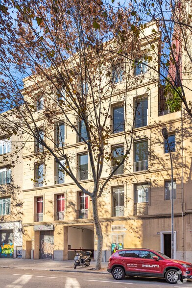 Carrer de Llull, 109, Barcelone, Barcelona à louer - Photo de l’immeuble – Image 3 sur 4