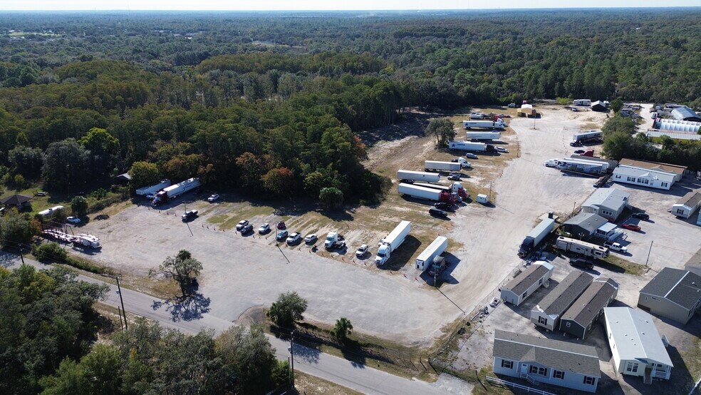 10522 Harris Loop, Hudson, FL à louer - Photo de l’immeuble – Image 2 sur 10