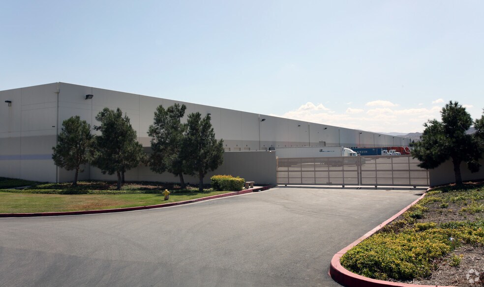 14720-14880 Monte Vista Ave, Chino, CA à louer - Photo de l’immeuble – Image 2 sur 2