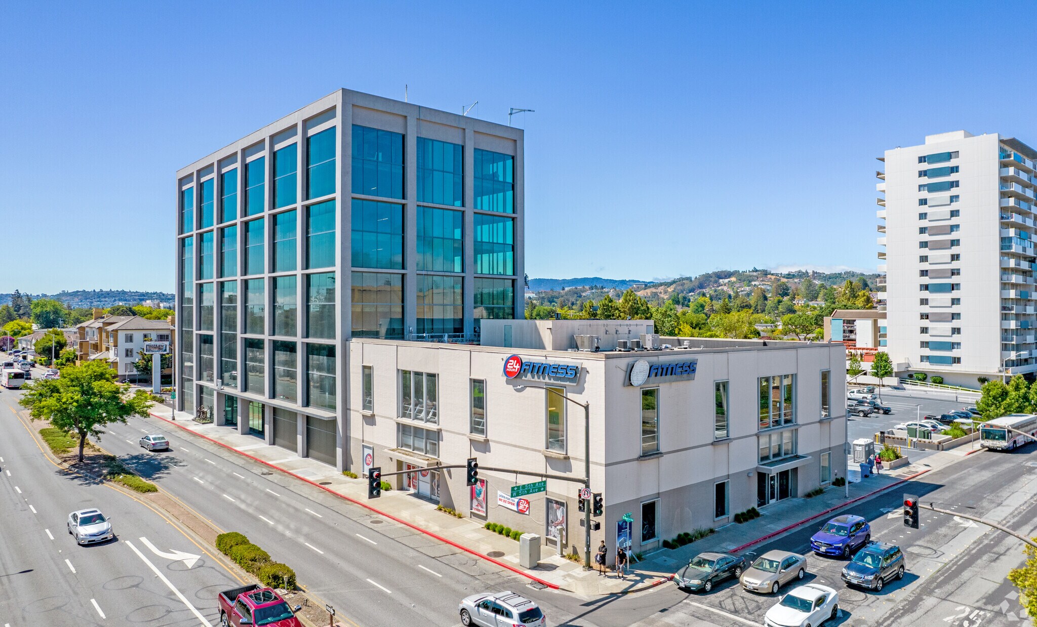 520 S El Camino Real, San Mateo, CA à louer Photo principale– Image 1 sur 13