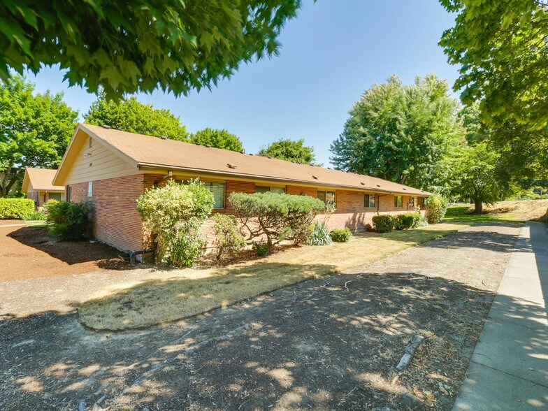 1508 21st Pl, Forest Grove, OR à vendre - Photo de l’immeuble – Image 2 sur 25