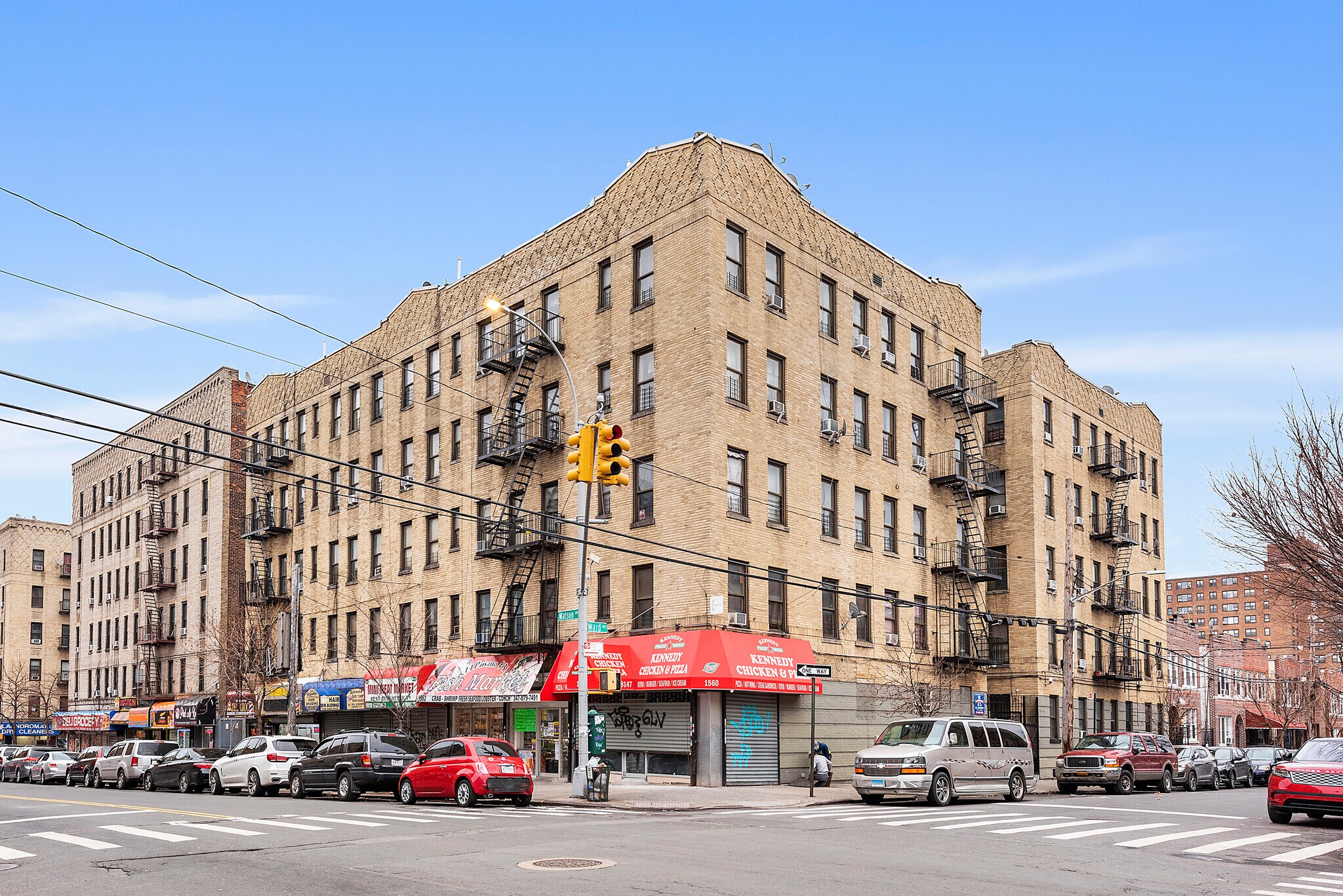 1566 Watson Ave, Bronx, NY à louer Photo principale– Image 1 sur 6