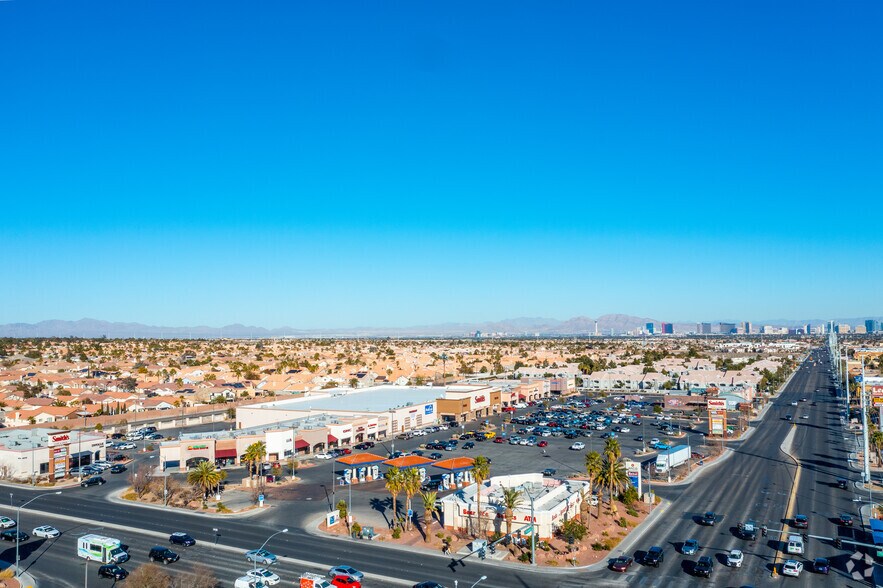 9340-9360 W Flamingo Rd, Las Vegas, NV à louer - Photo de l’immeuble – Image 3 sur 3