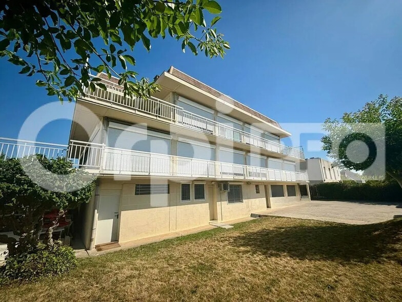 Bureau dans Gometz-la-Ville à vendre - Photo de l’immeuble – Image 3 sur 13