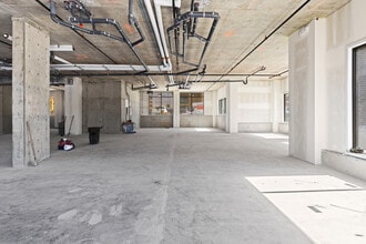 2241 Springfield rd, Kelowna, BC à louer Photo intérieure– Image 2 sur 14