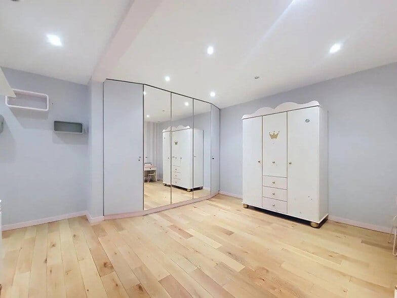 Bureau dans Paris à vendre - Photo de l’immeuble – Image 3 sur 6