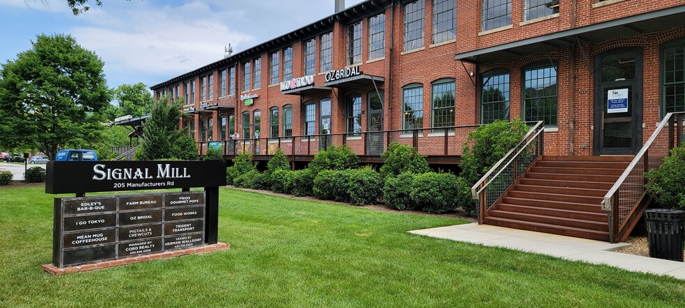 205 Manufacturers Rd, Chattanooga, TN à louer - Photo de l’immeuble – Image 3 sur 13