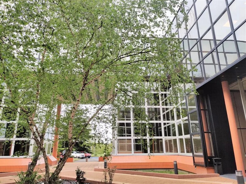 Bureau dans Labège à louer - Photo de l’immeuble – Image 2 sur 9