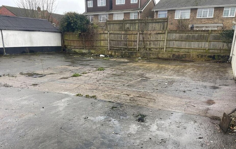 1A/B Cecil Road portefeuille de 2 biens à vendre sur LoopNet.fr - Photo de l’immeuble – Image 3 sur 5