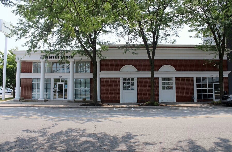 127 E Main Cross St, Findlay, OH à vendre - Photo de l’immeuble – Image 2 sur 4