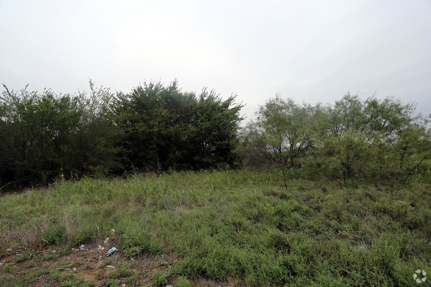 8200 Ederville Rd, Fort Worth, TX à vendre - Photo de l’immeuble – Image 3 sur 3