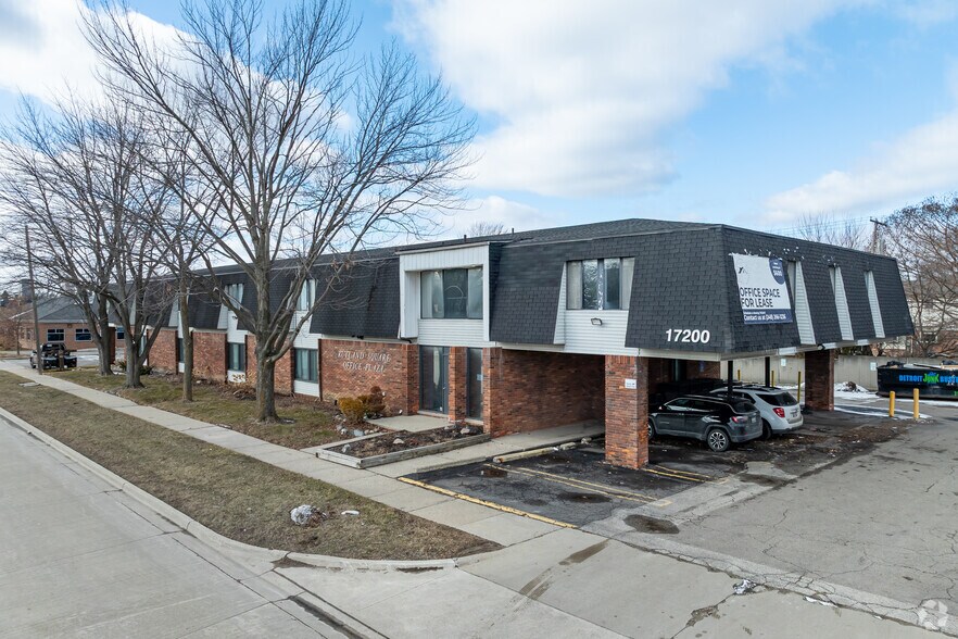 17200 W 10 Mile Rd, Southfield, MI à louer - Photo principale – Image 1 sur 61
