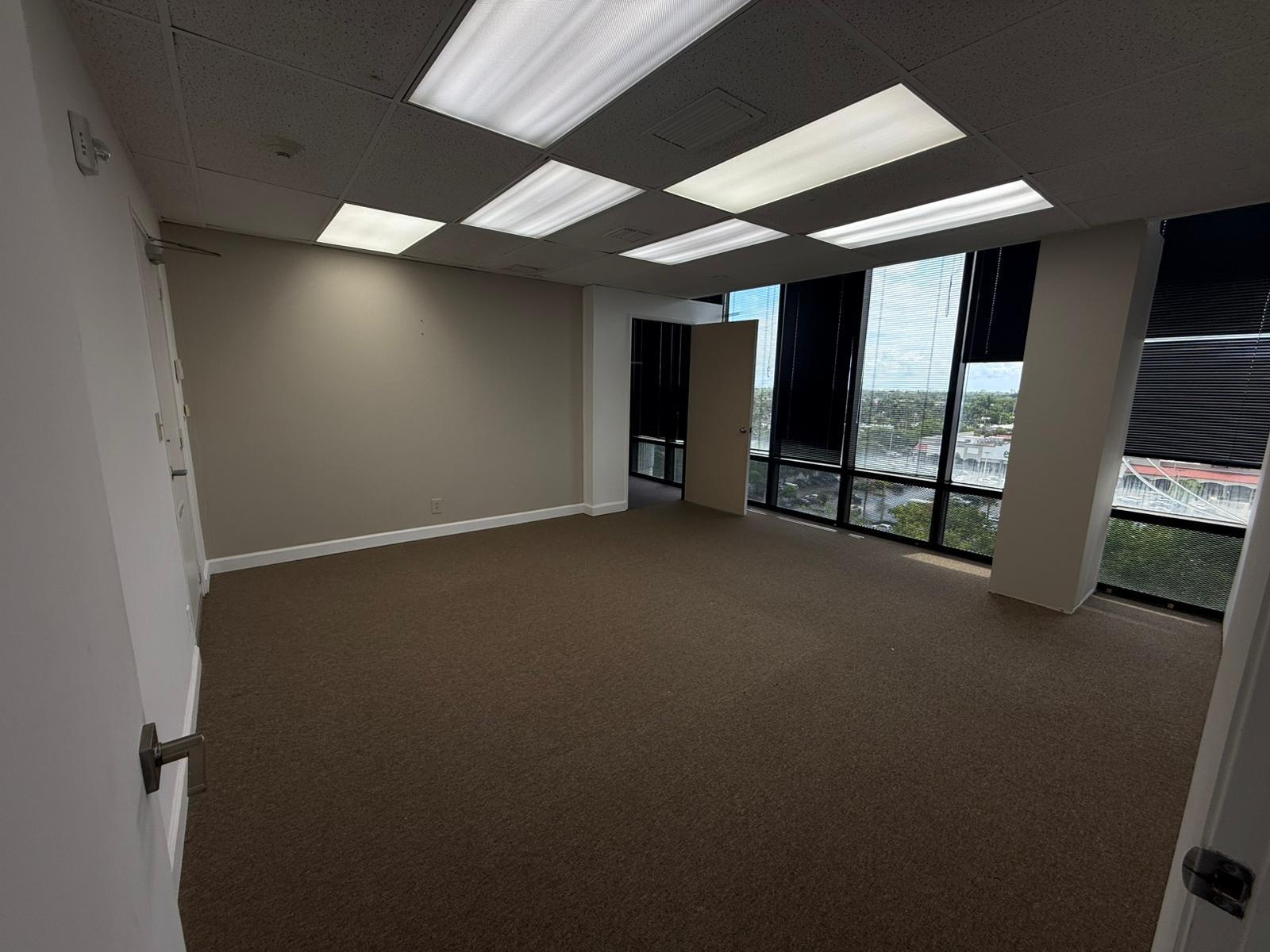 450 N Park Rd, Hollywood, FL à louer Photo intérieure– Image 1 sur 5