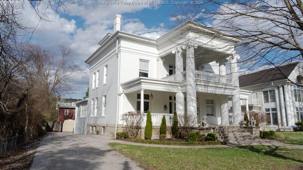 1510 Kanawha Blvd E, Charleston, WV à vendre - Photo de l’immeuble – Image 2 sur 35