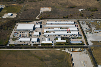 2321 N Masch Branch Rd, Denton, TX à louer Photo de l’immeuble– Image 1 sur 7
