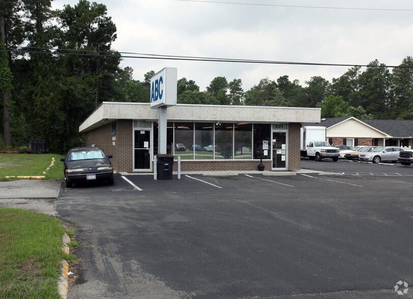 207 Us-117 Hwy S, Burgaw, NC à louer - Photo de l’immeuble – Image 2 sur 2
