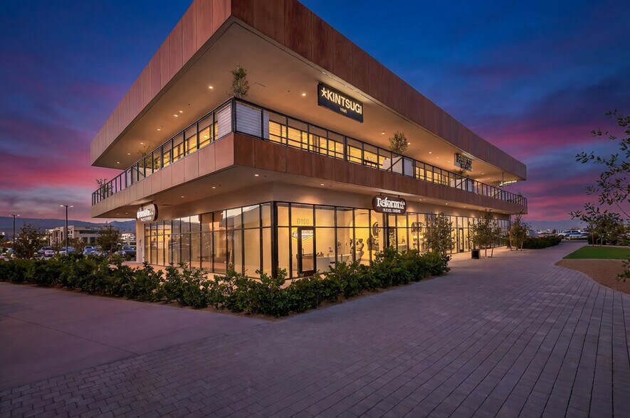 8720 W Sunset Rd, Las Vegas, NV à vendre - Photo de l’immeuble – Image 1 sur 7