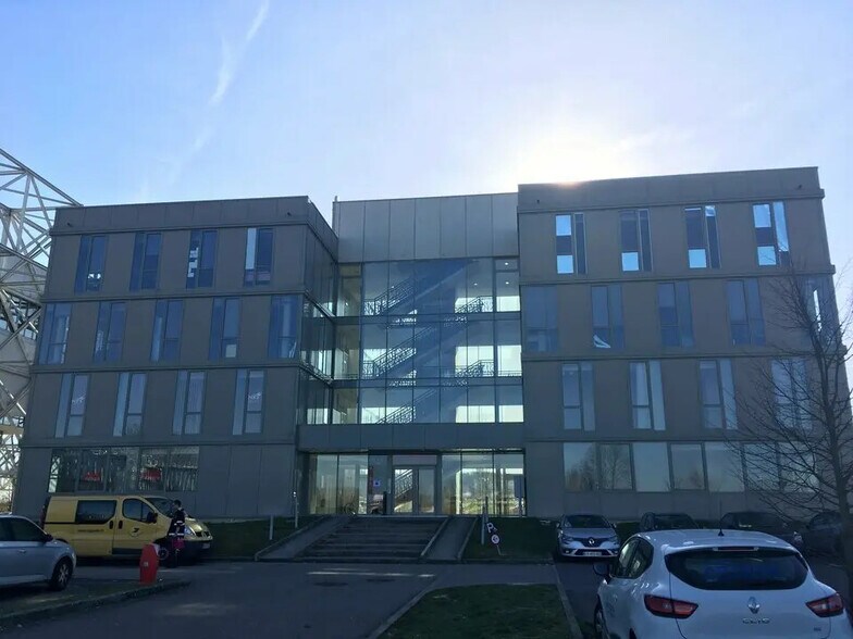 Bureau dans Metz à louer - Photo de l’immeuble – Image 2 sur 10
