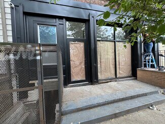 Plus de détails pour 54 Maujer St, Brooklyn, NY - Local commercial à louer