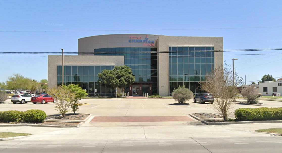 6124 S Staples St, Corpus Christi, TX à louer Photo principale– Image 1 sur 6