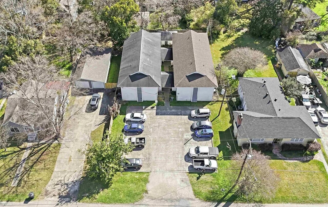 317 East Dr, Baton Rouge, LA à vendre Photo principale– Image 1 sur 6