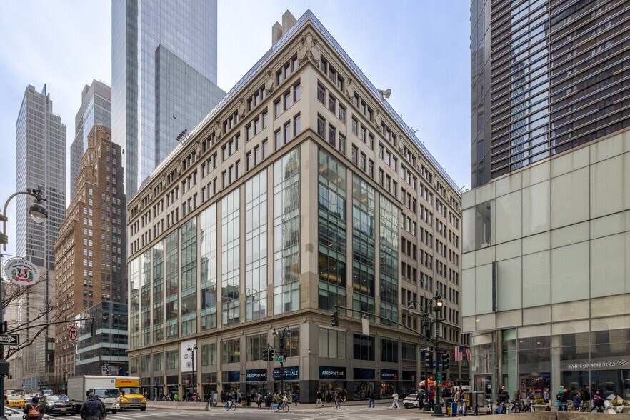 100 West 33rd St, New York, NY à louer - Photo de l’immeuble – Image 2 sur 5