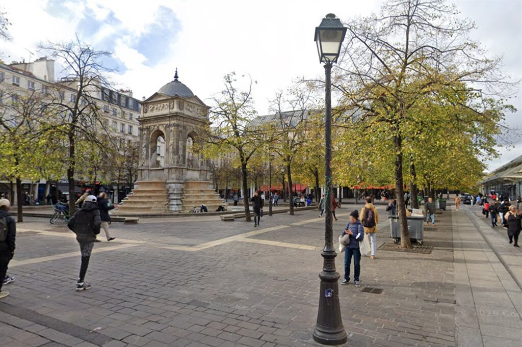 55 Rue Saint-Denis, Paris à louer Photo de l’immeuble– Image 1 sur 5